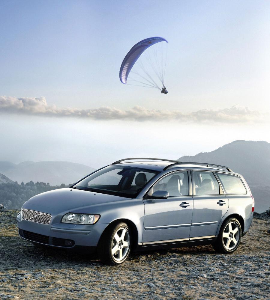  Volvo V50 2004 года  (фото 7 из 24)